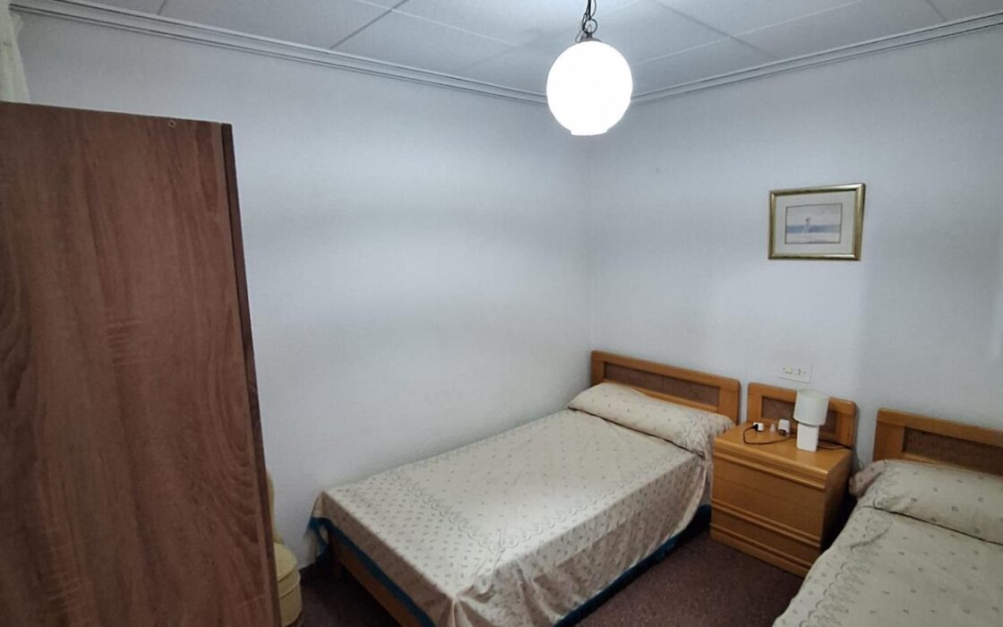 Апартаменты в Торревьехе 68 кв.м с террасой у моря