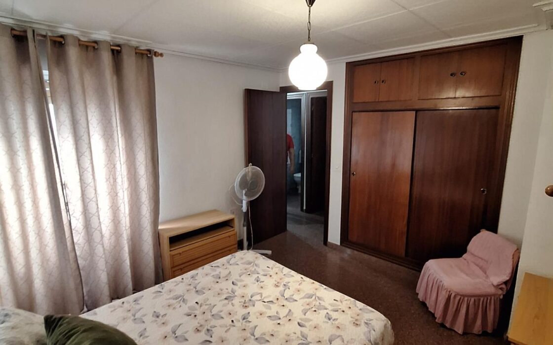 Апартаменты в Торревьехе 68 кв.м с террасой у моря