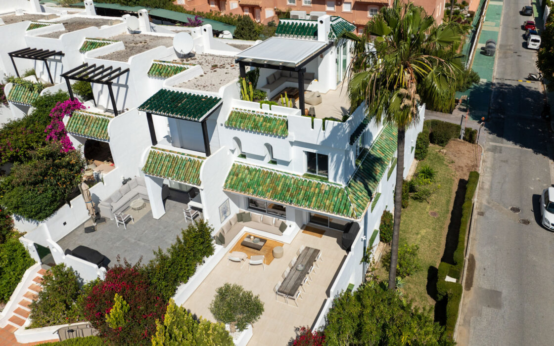 Пентхаус 267 кв.м з терасою та видами на море в Нуэва Андалусія