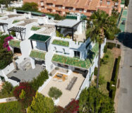 Пентхаус 267 кв.м з терасою та видами на море в Нуэва Андалусія