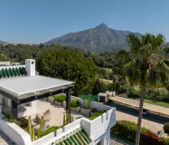 Пентхаус 267 кв.м з терасою та видами на море в Нуэва Андалусія