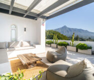 Пентхаус 267 кв.м з терасою та видами на море в Нуэва Андалусія