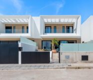 Вілла в Долоресі, 76 кв.м, 4 кімнати, тераса, 12 км до моря