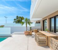 Вілла в Долоресі, 76 кв.м, 4 кімнати, тераса, 12 км до моря