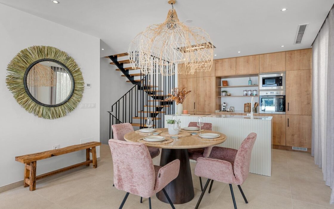 Вілла в Долоресі, 76 кв.м, 4 кімнати, тераса, 12 км до моря