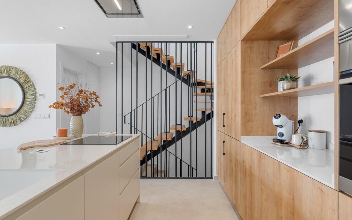 Вілла в Долоресі, 76 кв.м, 4 кімнати, тераса, 12 км до моря