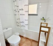 3-кімнатна квартира з балконом в Аліканте 83 кв.м