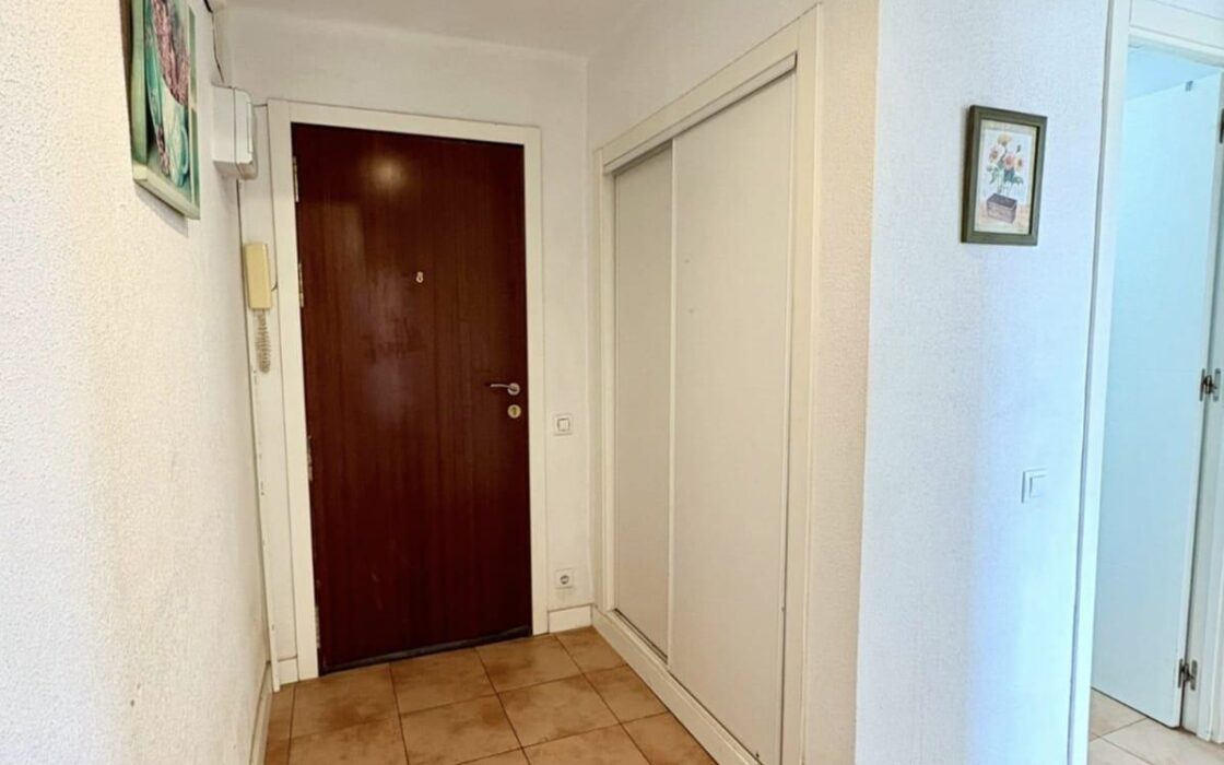 3-кімнатна квартира з балконом в Аліканте 83 кв.м