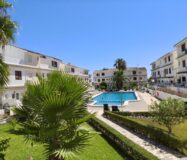 Будинок в Торрев’єсі 95 кв.м з терасою та видом на море