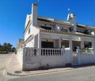 Будинок в Торрев’єсі 95 кв.м з терасою та видом на море