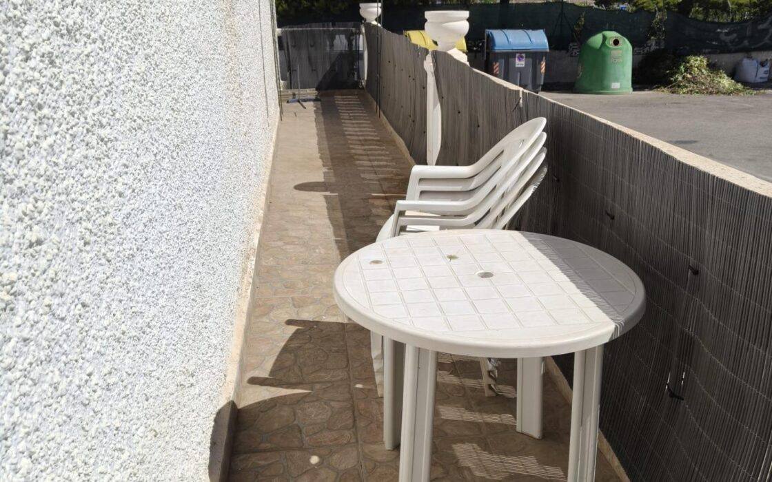 Будинок в Торрев’єсі 95 кв.м з терасою та видом на море