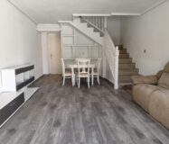 Будинок в Торрев’єсі 95 кв.м з терасою та видом на море