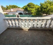 Будинок в Торрев’єсі 95 кв.м з терасою та видом на море