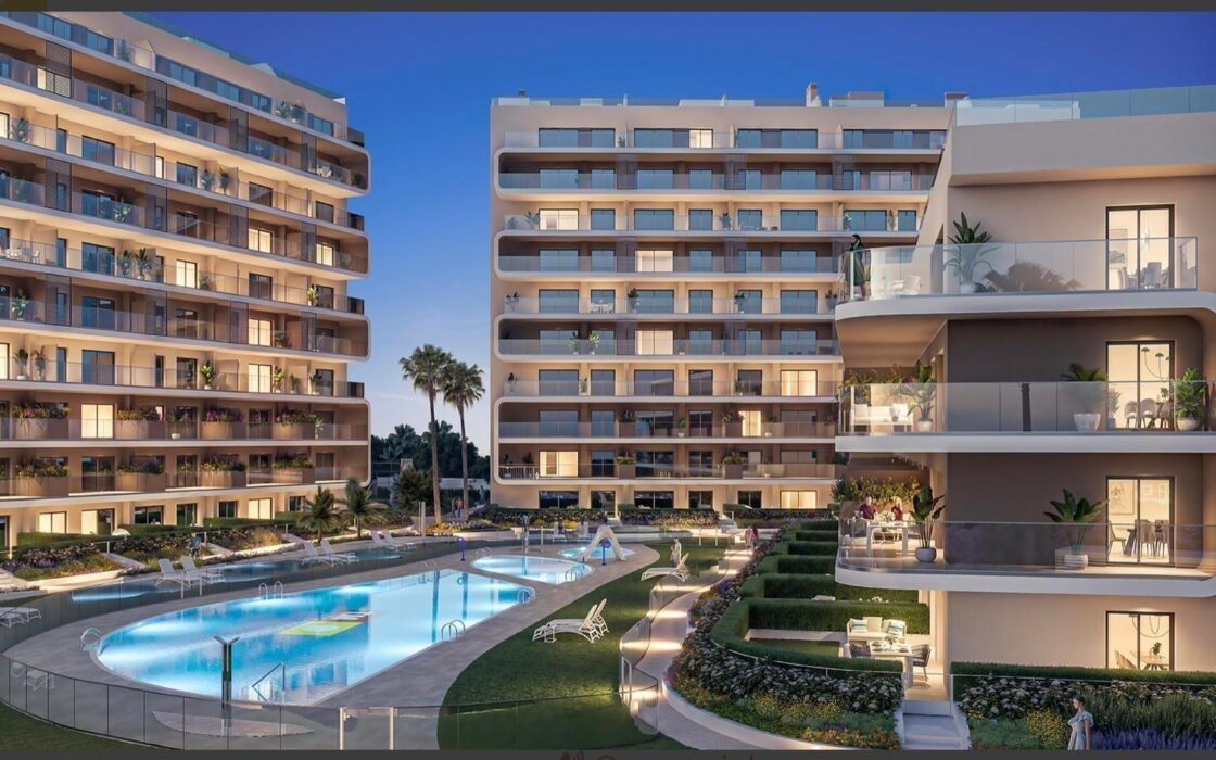 Апартаменти 136 кв.м в Аліканте, 300 м до моря, новобудова