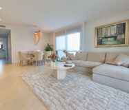 Апартаменти 136 кв.м в Аліканте, 300 м до моря, новобудова