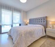 Апартаменти 136 кв.м в Аліканте, 300 м до моря, новобудова