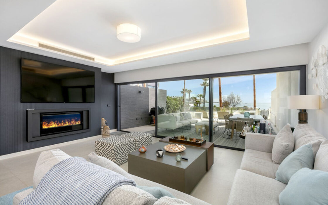 Таунхаус с видом на море в Малаге, 283 кв.м, терраса