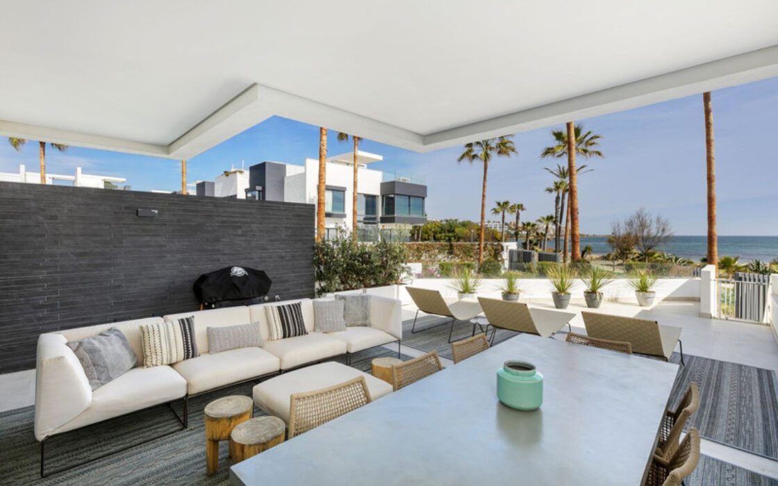 Таунхаус с видом на море в Малаге, 283 кв.м, терраса