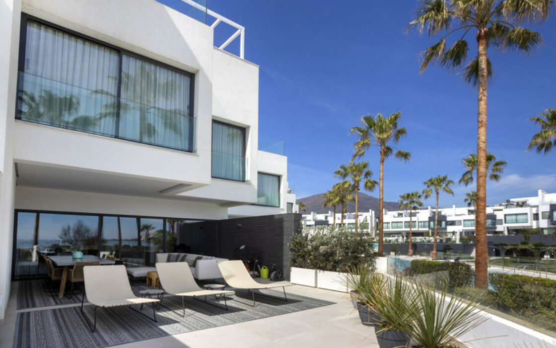 Таунхаус с видом на море в Малаге, 283 кв.м, терраса