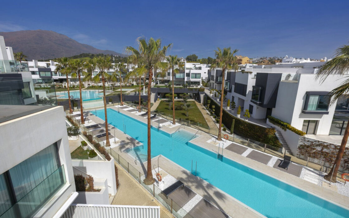 Таунхаус с видом на море в Малаге, 283 кв.м, терраса