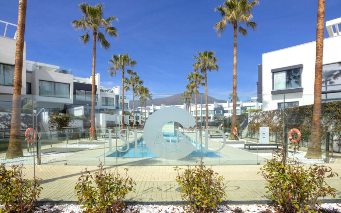 Таунхаус с видом на море в Малаге, 283 кв.м, терраса