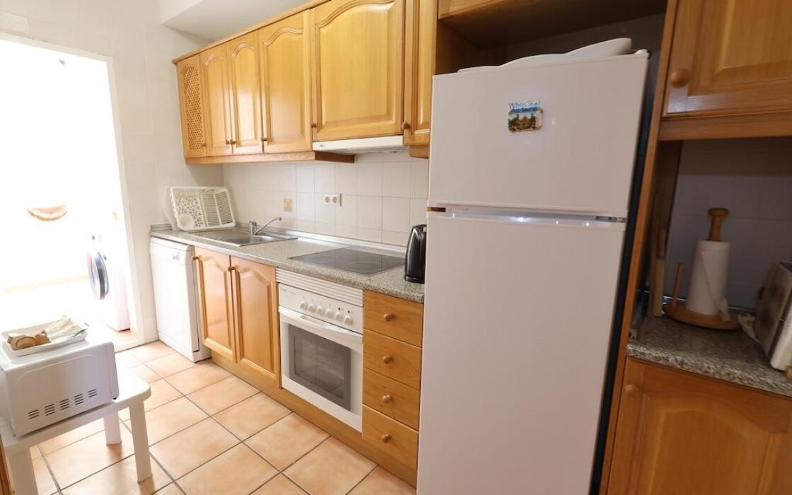 Дом в Ориуэла Коста, 72 кв.м, 3 спальни, 400 м до моря