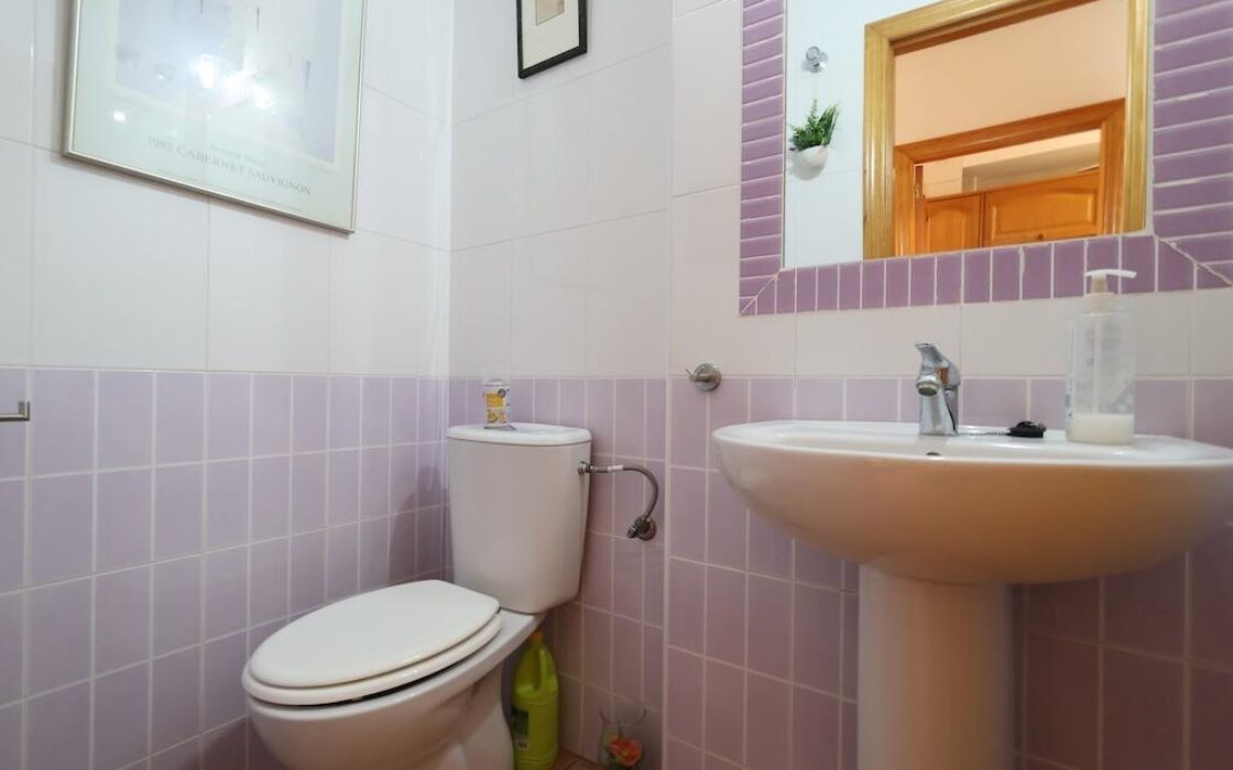 Дом в Ориуэла Коста, 72 кв.м, 3 спальни, 400 м до моря