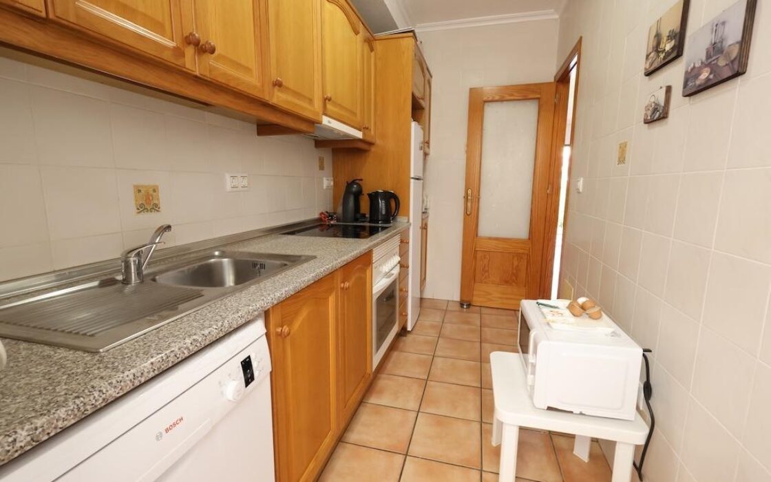 Дом в Ориуэла Коста, 72 кв.м, 3 спальни, 400 м до моря