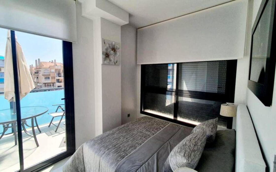 Апартаменты 66 кв.м в Торревьехе рядом с морем 2022 года