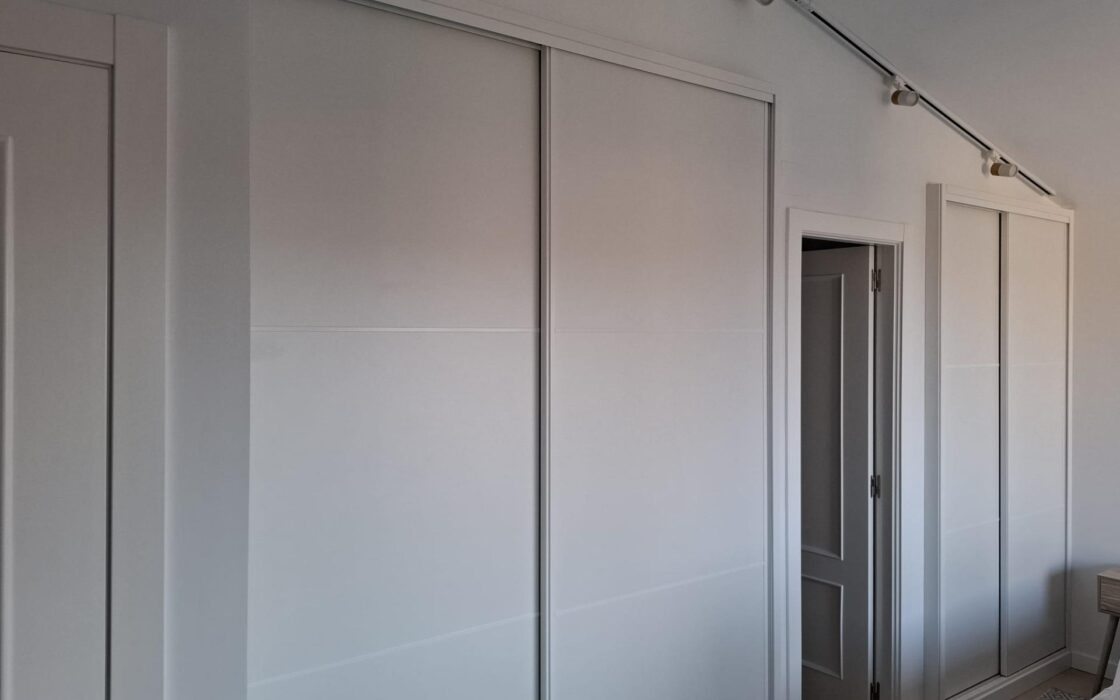 Будинок в San Juan Playa 230 кв.м біля моря з терасою та басейном