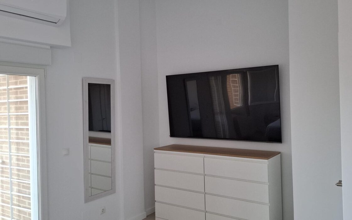 Будинок в San Juan Playa 230 кв.м біля моря з терасою та басейном