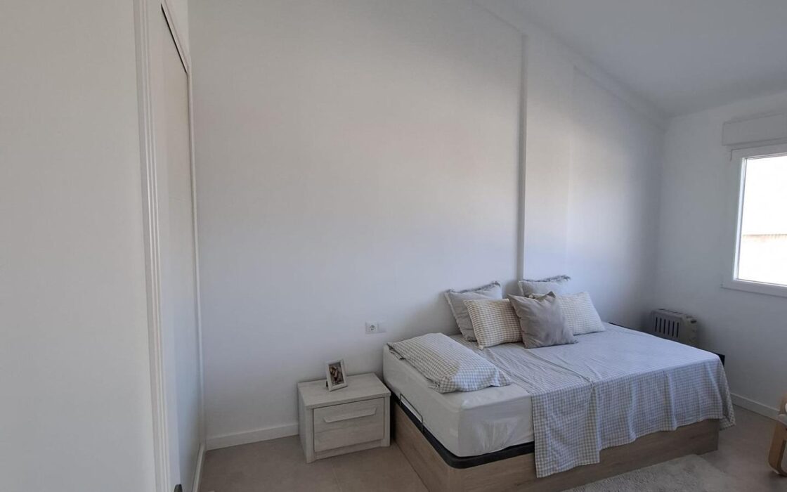 Будинок в San Juan Playa 230 кв.м біля моря з терасою та басейном