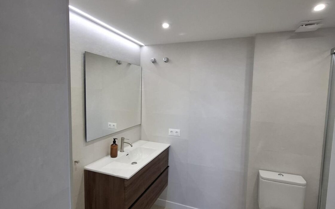 Будинок в San Juan Playa 230 кв.м біля моря з терасою та басейном