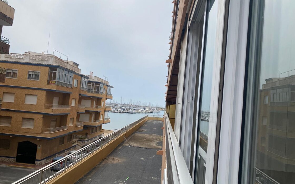 Апартаменты в Торревьехе у моря, 88 кв.м, 4 комнаты