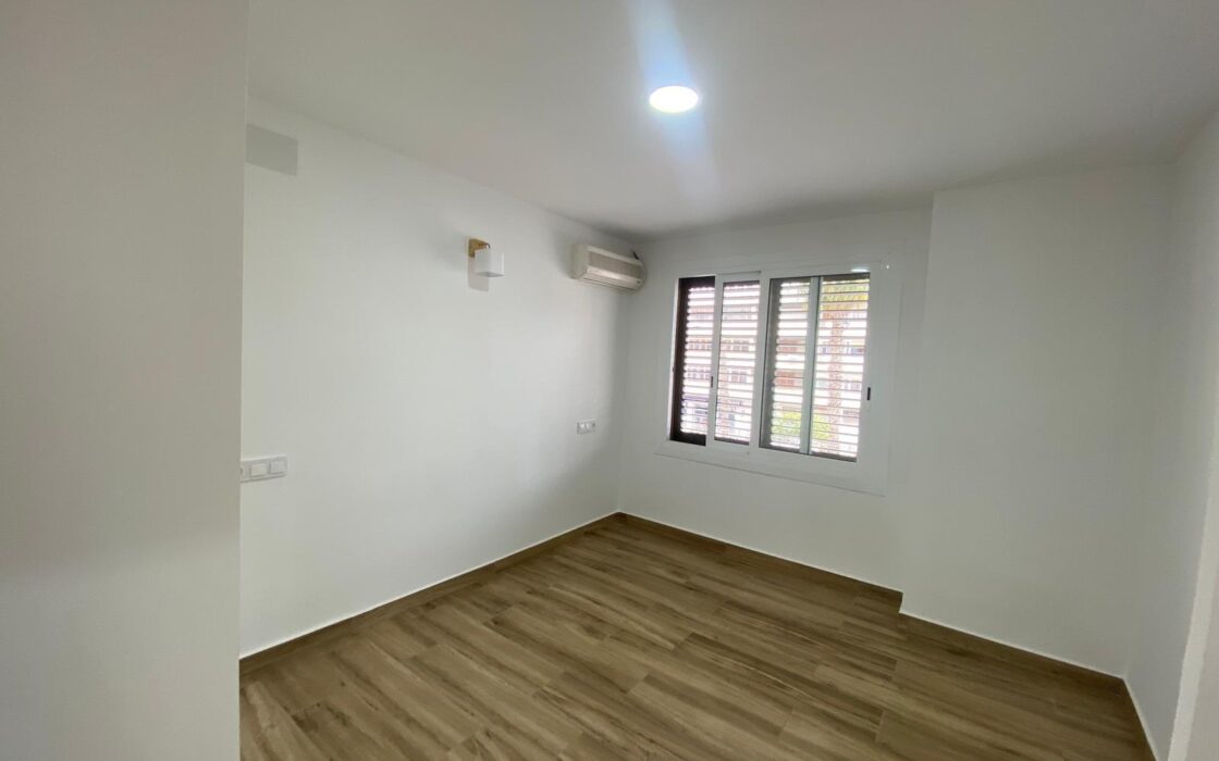 Апартаменты в Торревьехе у моря, 88 кв.м, 4 комнаты