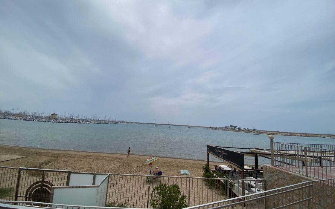 Апартаменты в Торревьехе у моря, 88 кв.м, 4 комнаты