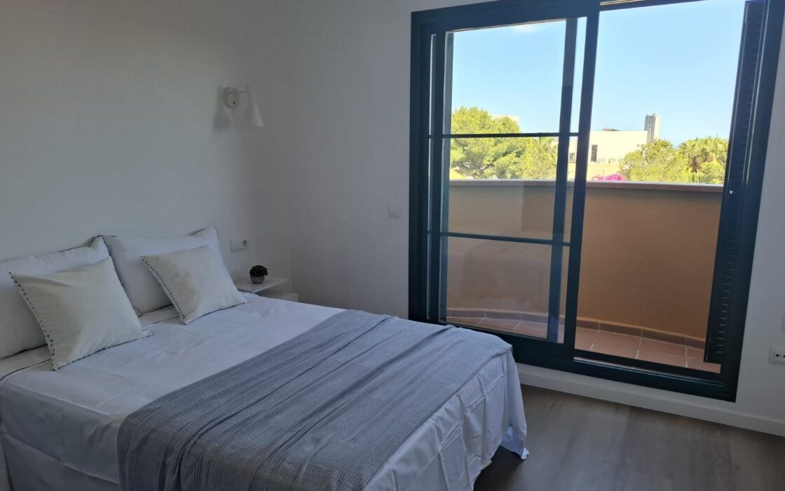 Таунхаус в Финестрате 102 кв.м с террасой и видами на природу