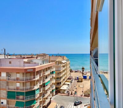 Апартамент 110 кв.м у моря в Торревьехе з терасою