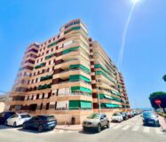 Апартамент 110 кв.м у моря в Торревьехе с террасой