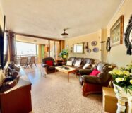 Апартамент 110 кв.м у моря в Торревьехе с террасой