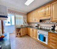 Апартамент 110 кв.м у моря в Торревьехе с террасой