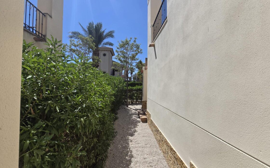 Будинок в Альгорфі 101 кв.м з терасою та басейном біля моря