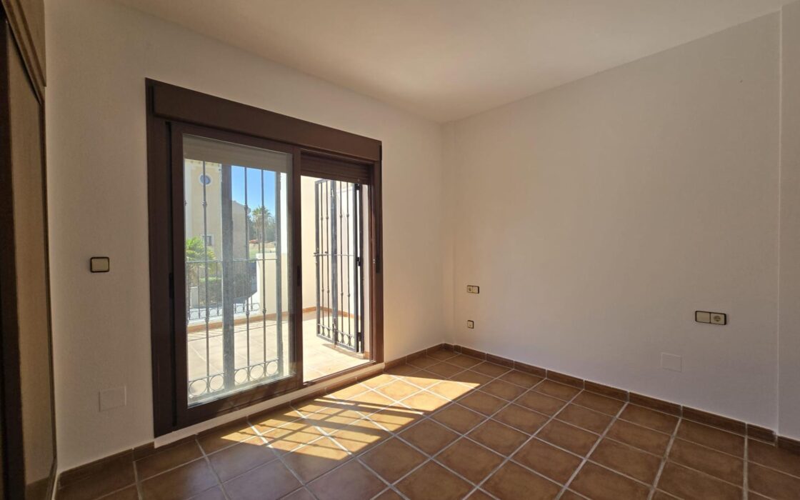 Будинок в Альгорфі 101 кв.м з терасою та басейном біля моря