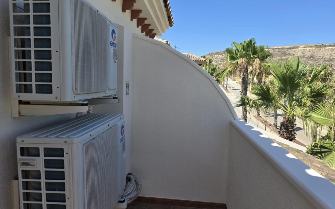 Будинок в Альгорфі 101 кв.м з терасою та басейном біля моря