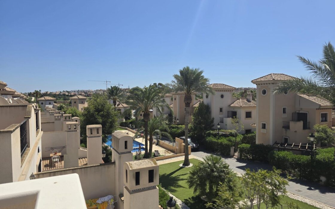 Будинок в Альгорфі 101 кв.м з терасою та басейном біля моря