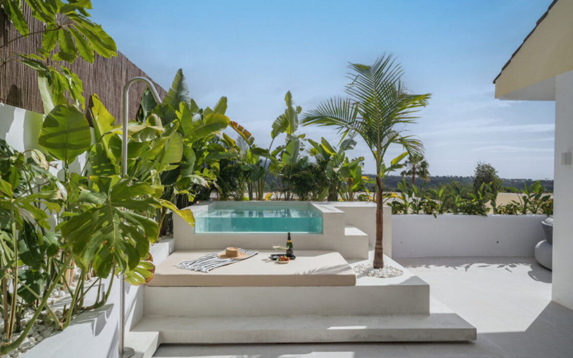 Таунхаус с террасой в Новой Андалусии 160 кв.м. у моря