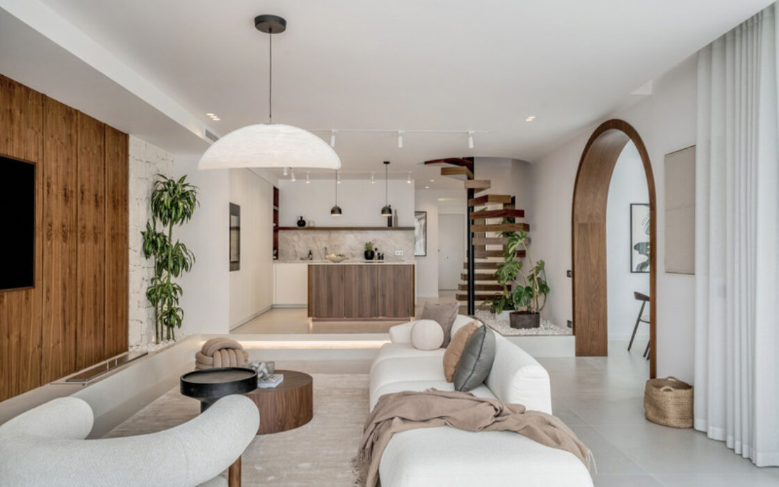 Таунхаус с террасой в Новой Андалусии 160 кв.м. у моря