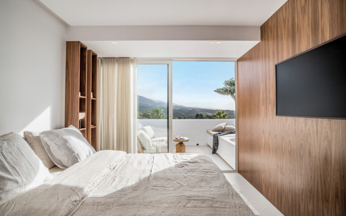 Таунхаус с террасой в Новой Андалусии 160 кв.м. у моря