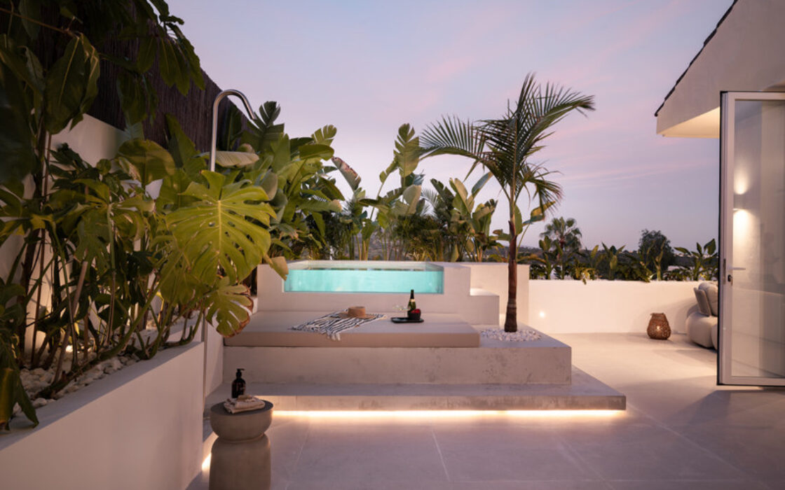 Таунхаус с террасой в Новой Андалусии 160 кв.м. у моря