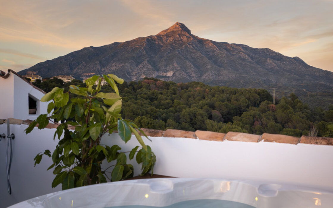 Таунхаус с террасой в Новой Андалусии 160 кв.м. у моря